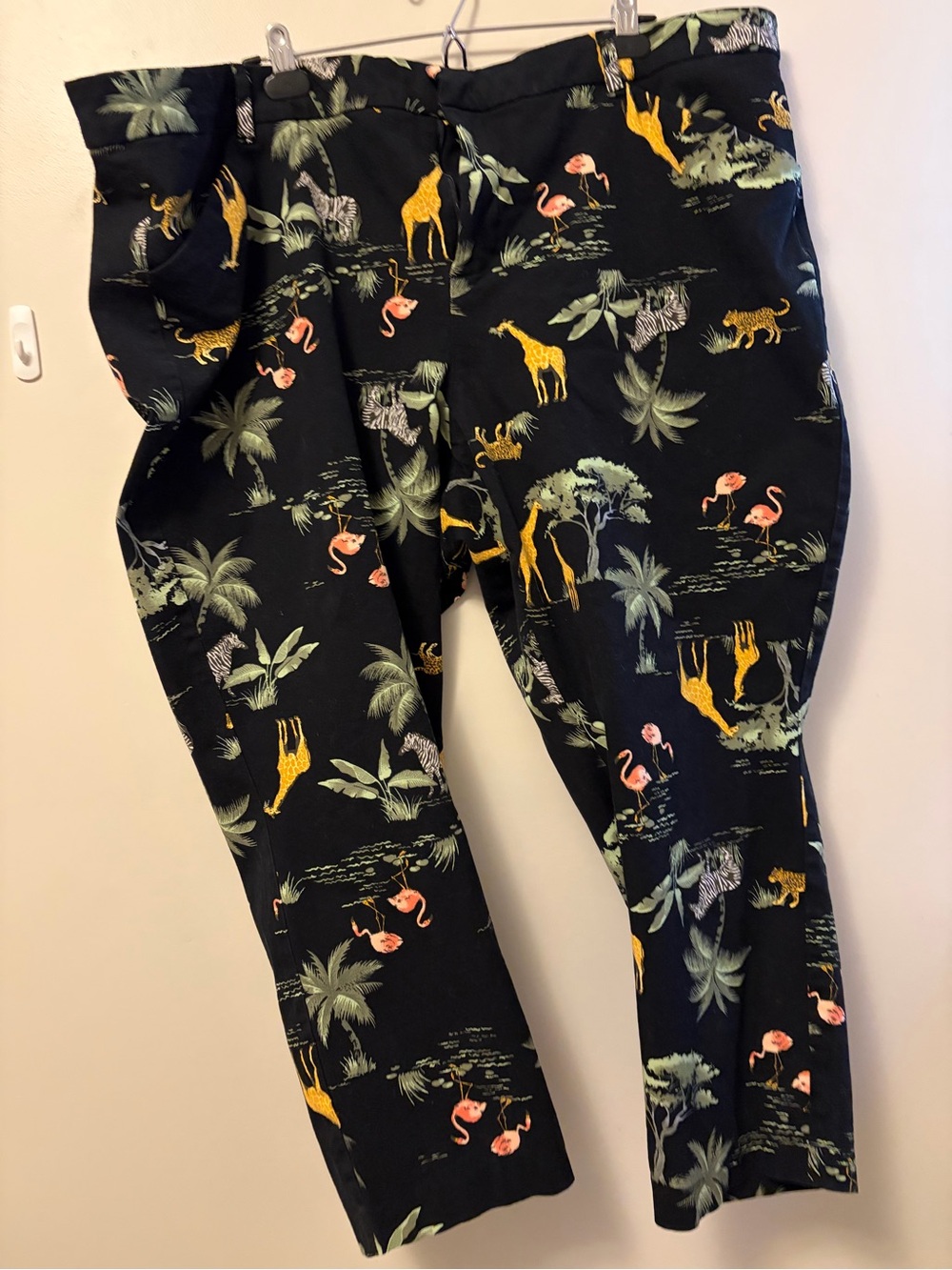 Old Navy Black Tropical Print Pixie Pants